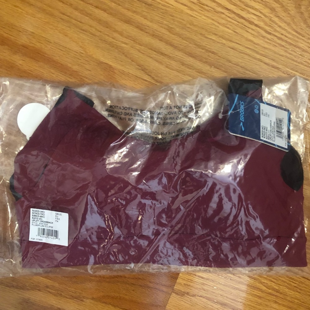 Brooks Uplift Crossback - New with tags